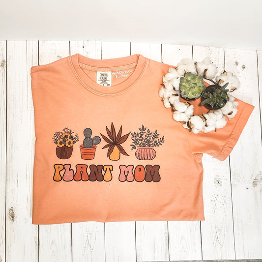 Plant Mom Tee